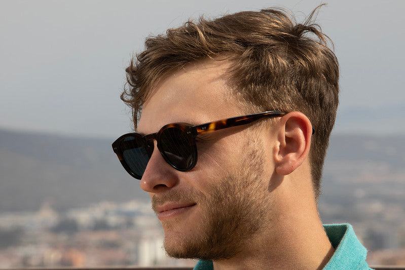 Savona Havana Nero sunglasses with vintage panto frame and blue Zeiss lenses for sun protection